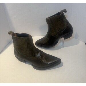 New FRYE SACHA CHELSEA Boots Green Leather Women's Size 9 B